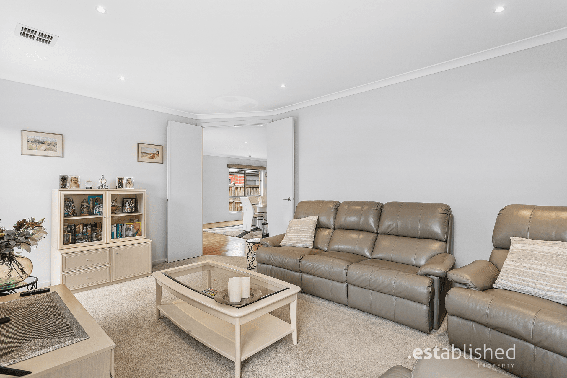 42 Stoneyfell Road, POINT COOK, VIC 3030