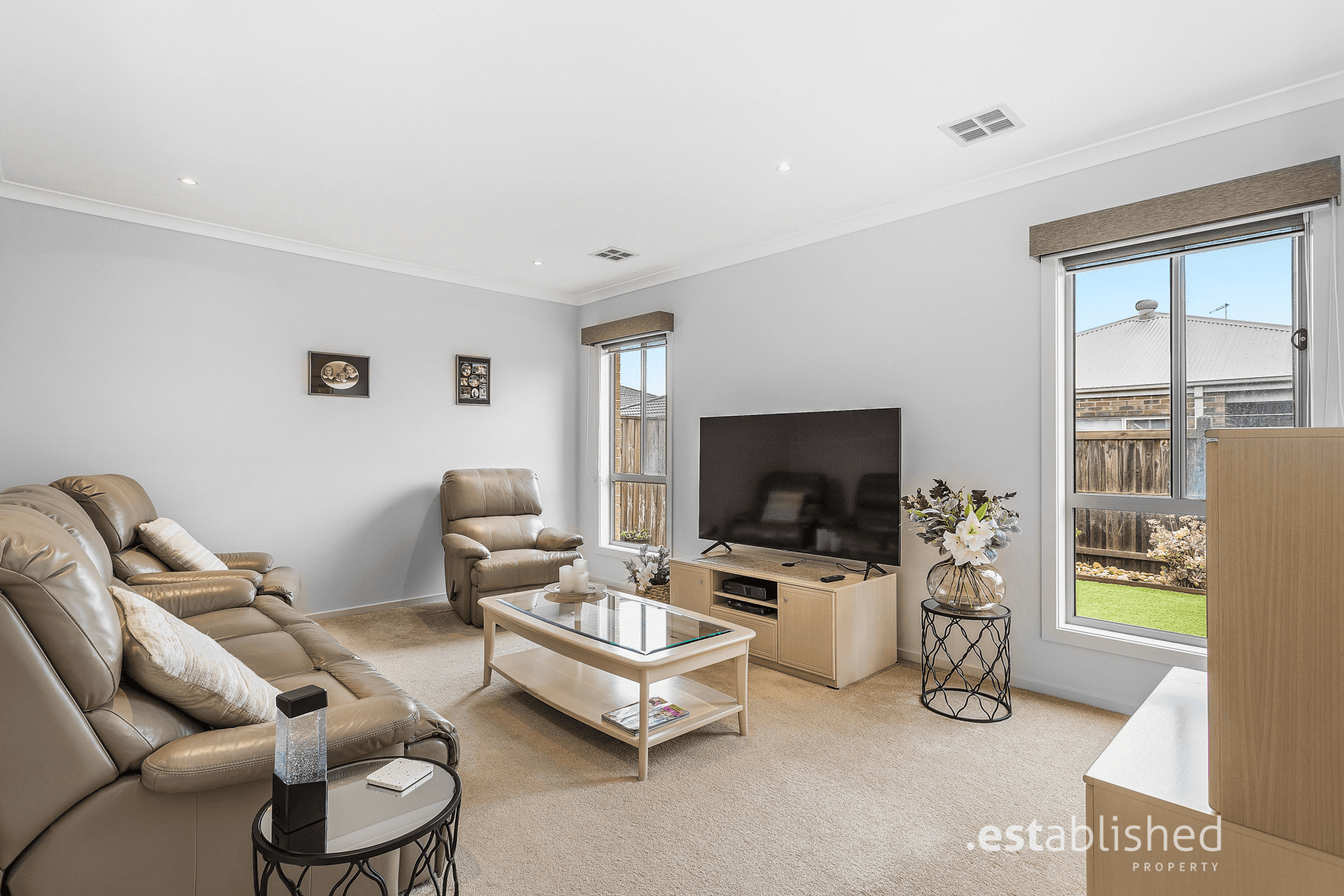 42 Stoneyfell Road, POINT COOK, VIC 3030