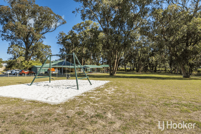 84 Murdoch Drive, GREENFIELDS, WA 6210