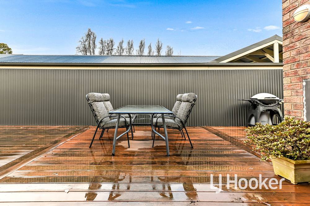 12 Park City Drive, LYNBROOK, VIC 3975