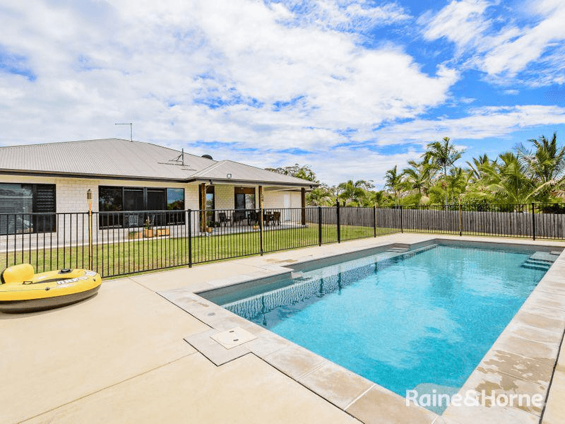 1a Plimsoll Court, TANNUM SANDS, QLD 4680