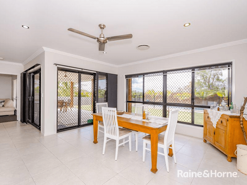 1a Plimsoll Court, TANNUM SANDS, QLD 4680