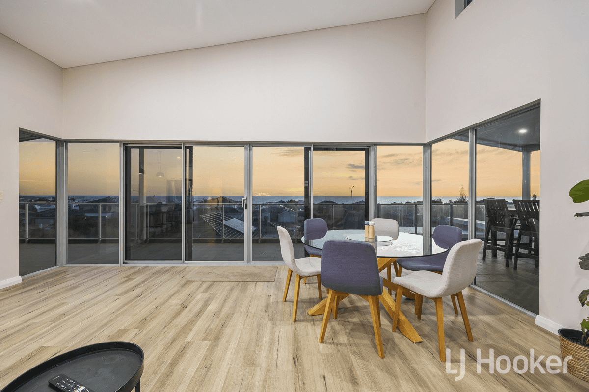 19 Flagtail Outlook, YANCHEP, WA 6035