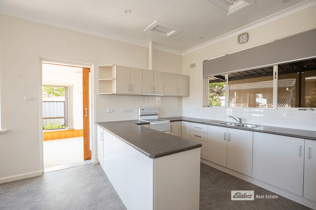 38 JENKINS Terrace, NARACOORTE, SA 5271