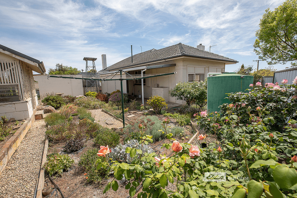 38 JENKINS Terrace, NARACOORTE, SA 5271