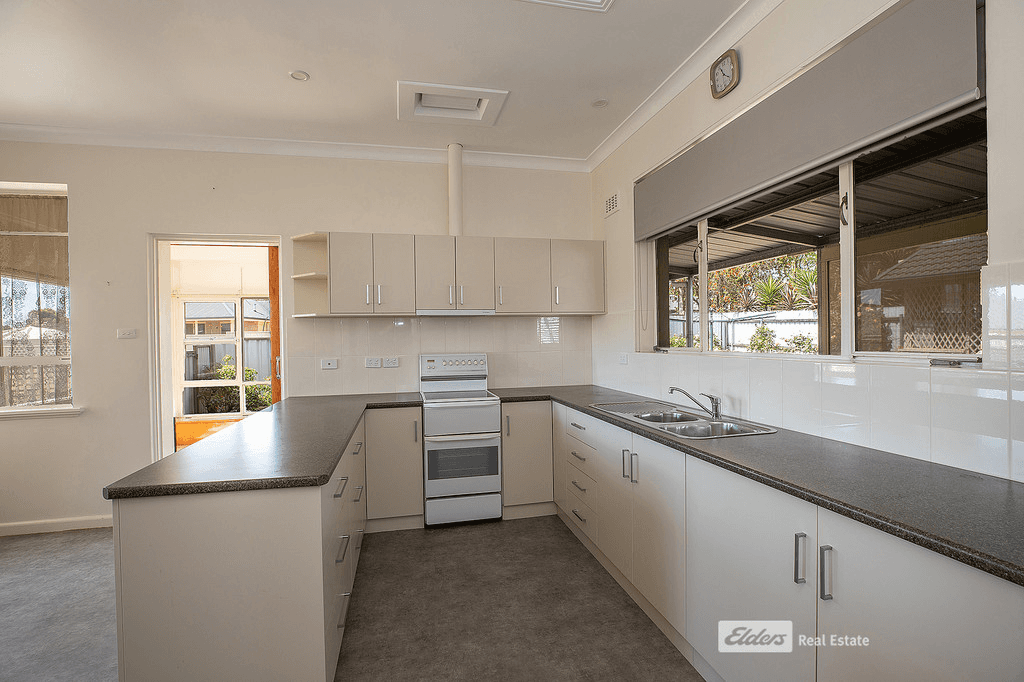 38 JENKINS Terrace, NARACOORTE, SA 5271