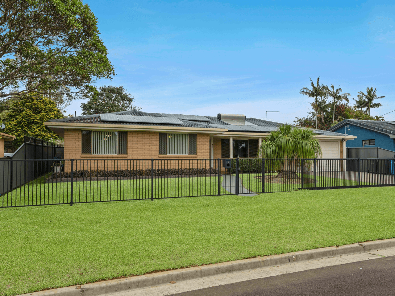 5 Campbell Avenue, WOLLONGBAR, NSW 2477