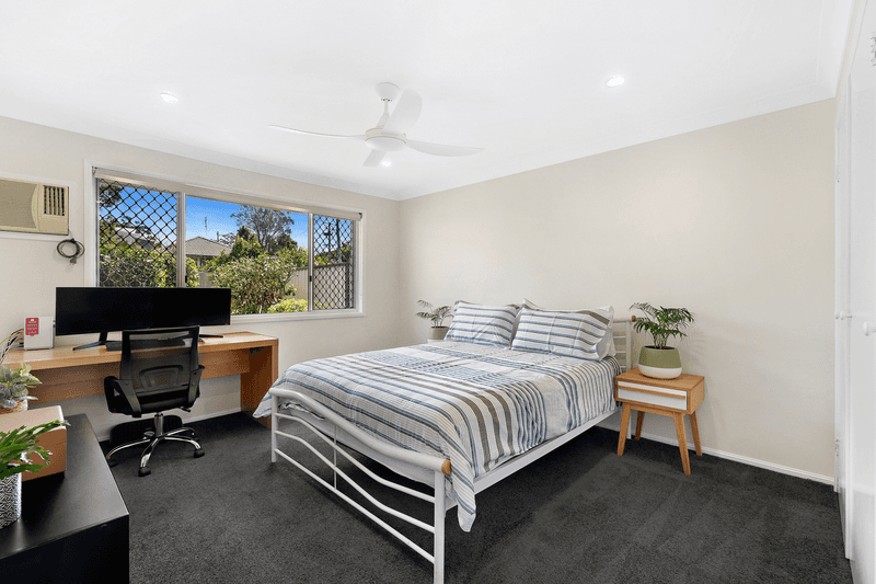 1/29 Brown Street, LABRADOR, QLD 4215