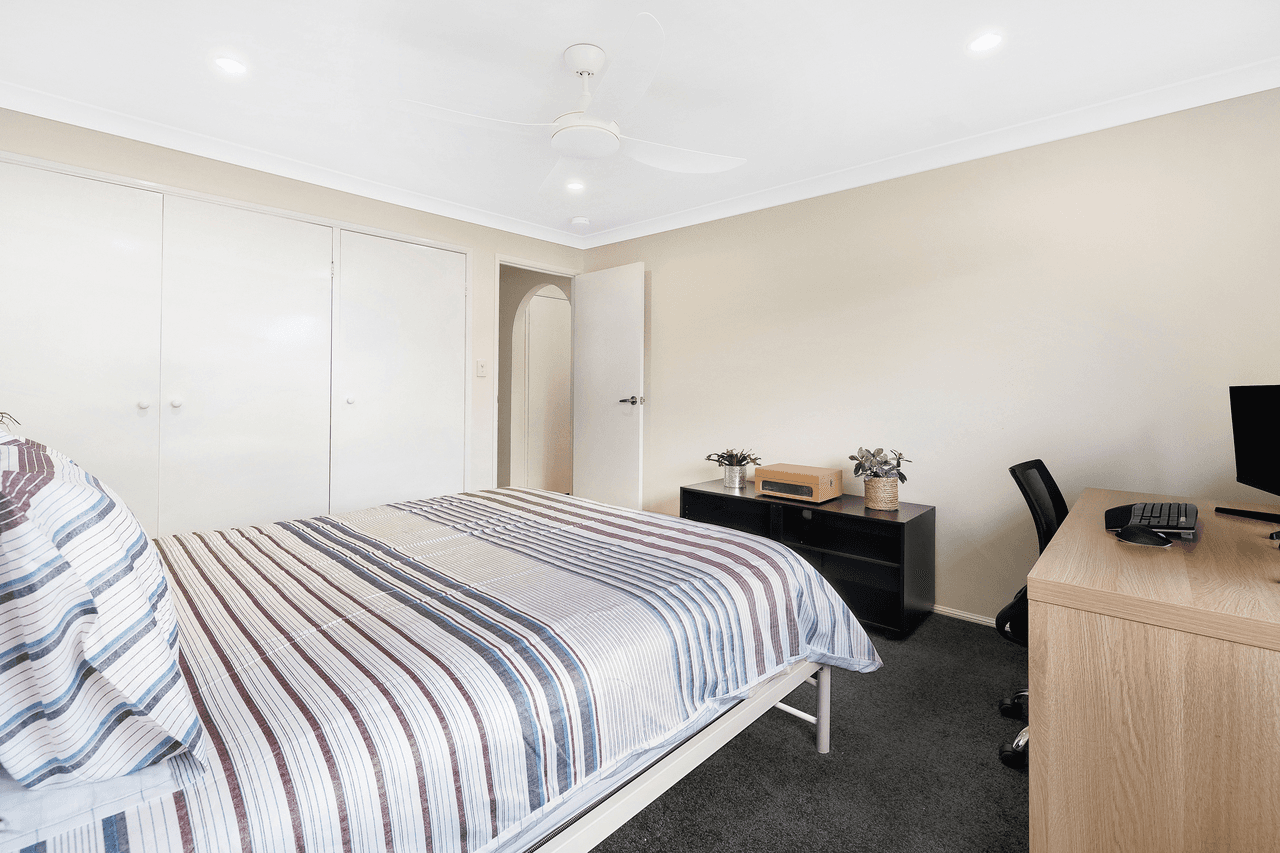 1/29 Brown Street, LABRADOR, QLD 4215