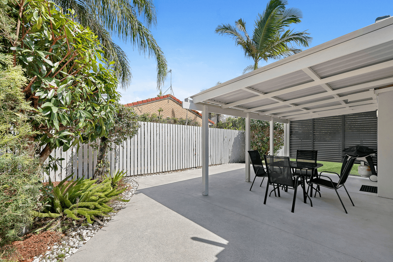 1/29 Brown Street, LABRADOR, QLD 4215