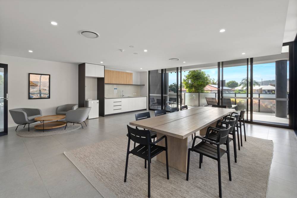 205/3-7 Twenty Fourth Avenue, PALM BEACH, QLD 4221