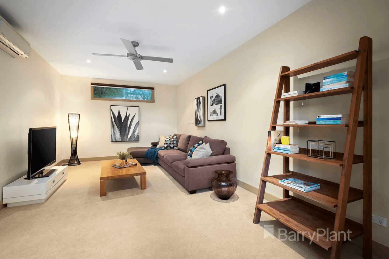 12 Greta Street, Greensborough, VIC 3088