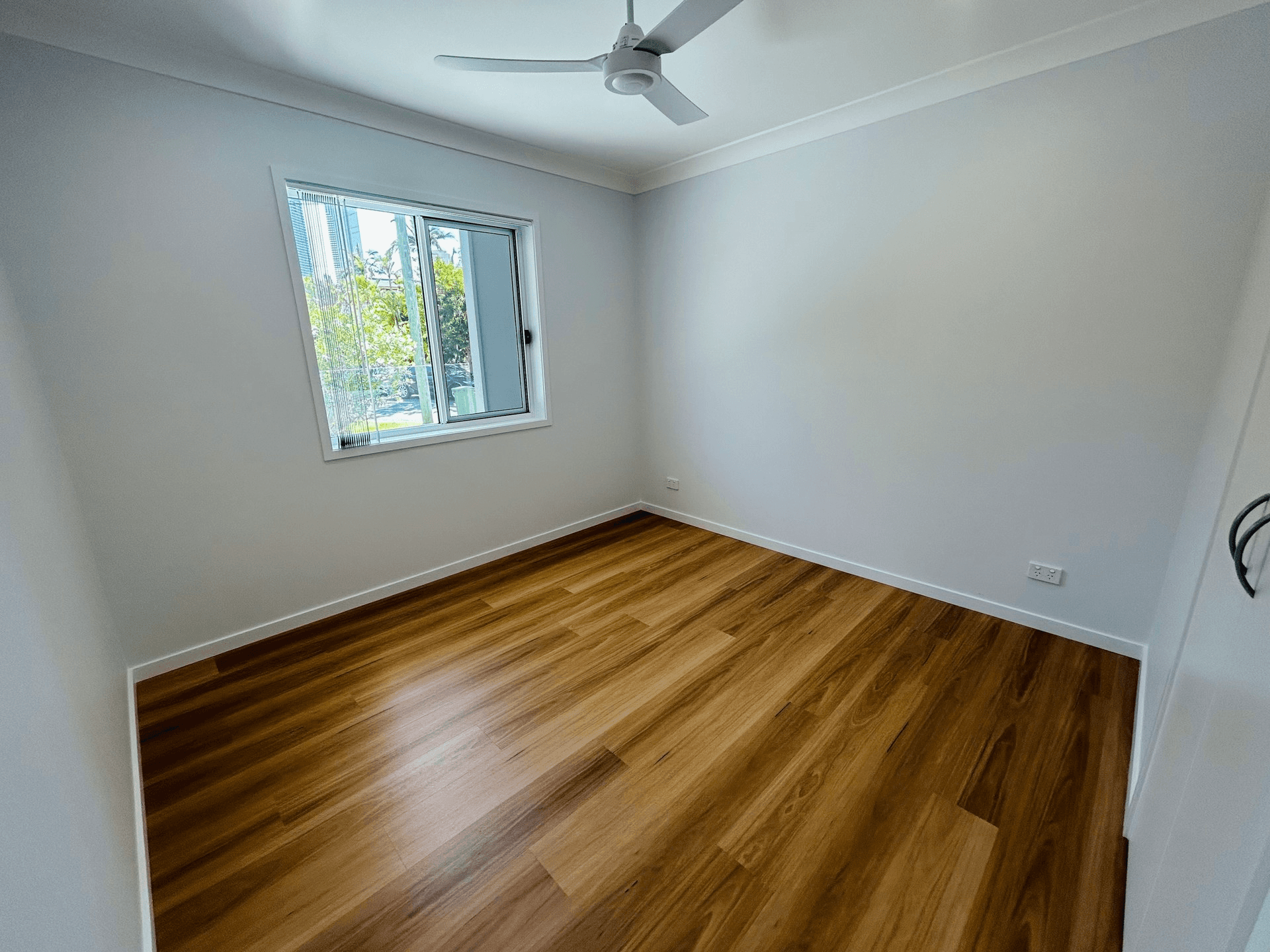 1/14 Leonard Avenue, Surfers Paradise, QLD 4217