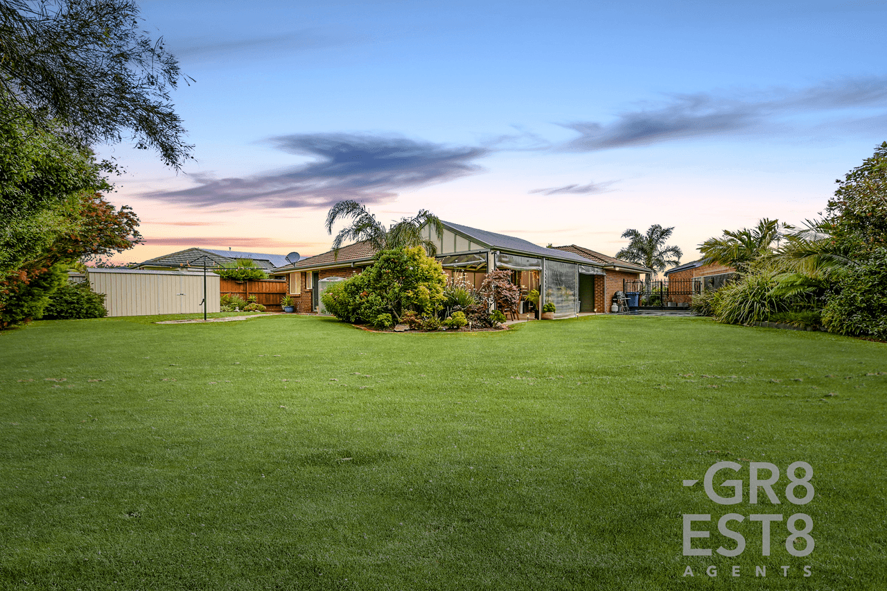 4 Sherwood Road, NARRE WARREN SOUTH, VIC 3805