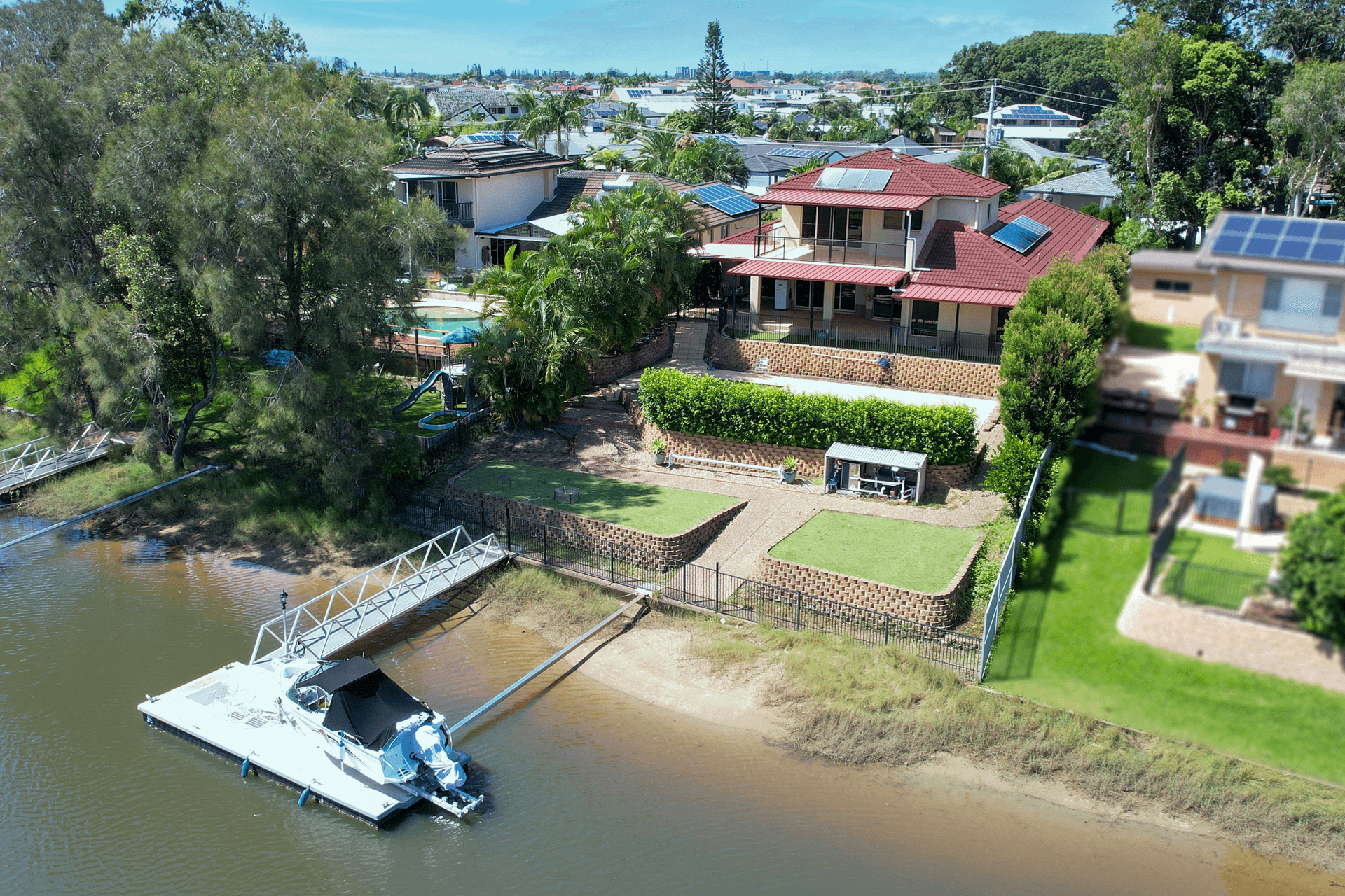 14 Carrara Road, Carrara, QLD 4211