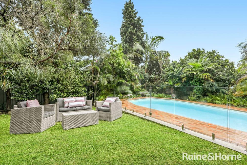 21 Earlwood Crescent, BARDWELL PARK, NSW 2207