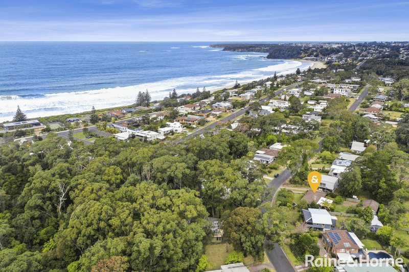 11 Lockhart Avenue, MOLLYMOOK, NSW 2539