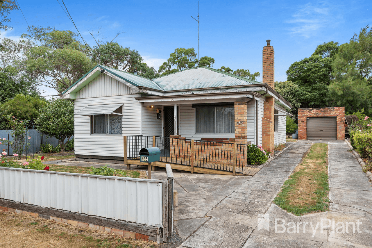 235 Larter Street, Canadian, VIC 3350