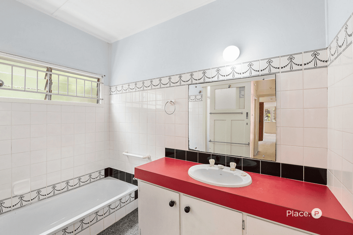 45 Southwick Street, Wynnum, QLD 4178