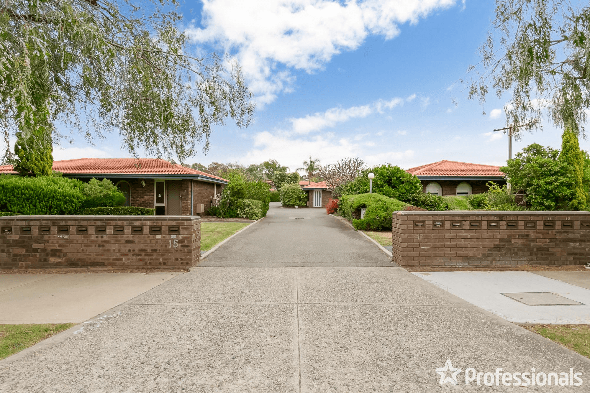 14/15 Point Walter Road, BICTON, WA 6157