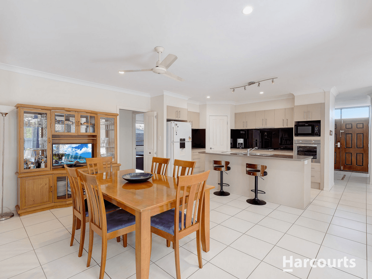 1 Hillary Drive, Warner, QLD 4500