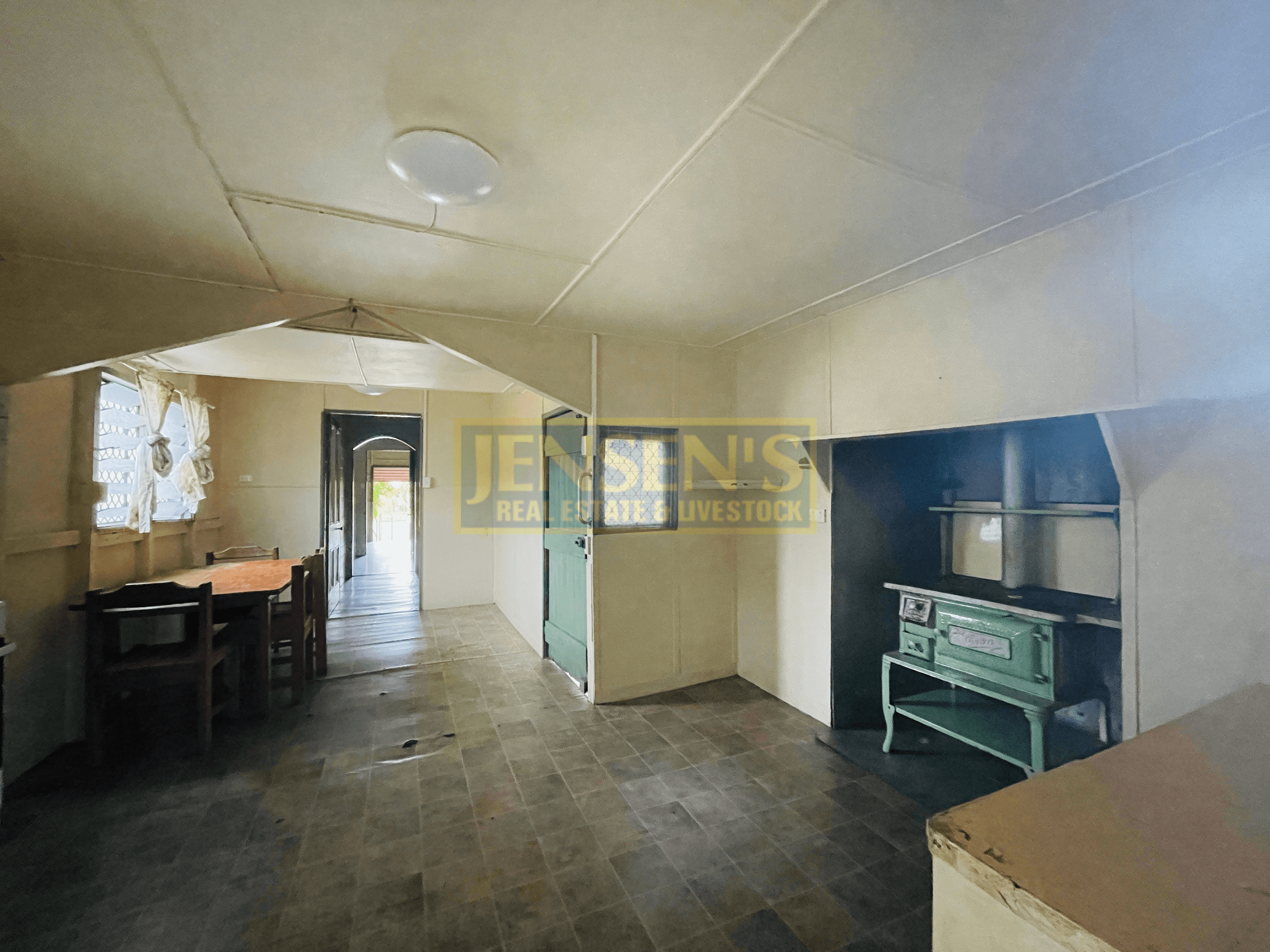 70 King Street, CHARTERS TOWERS CITY, QLD 4820