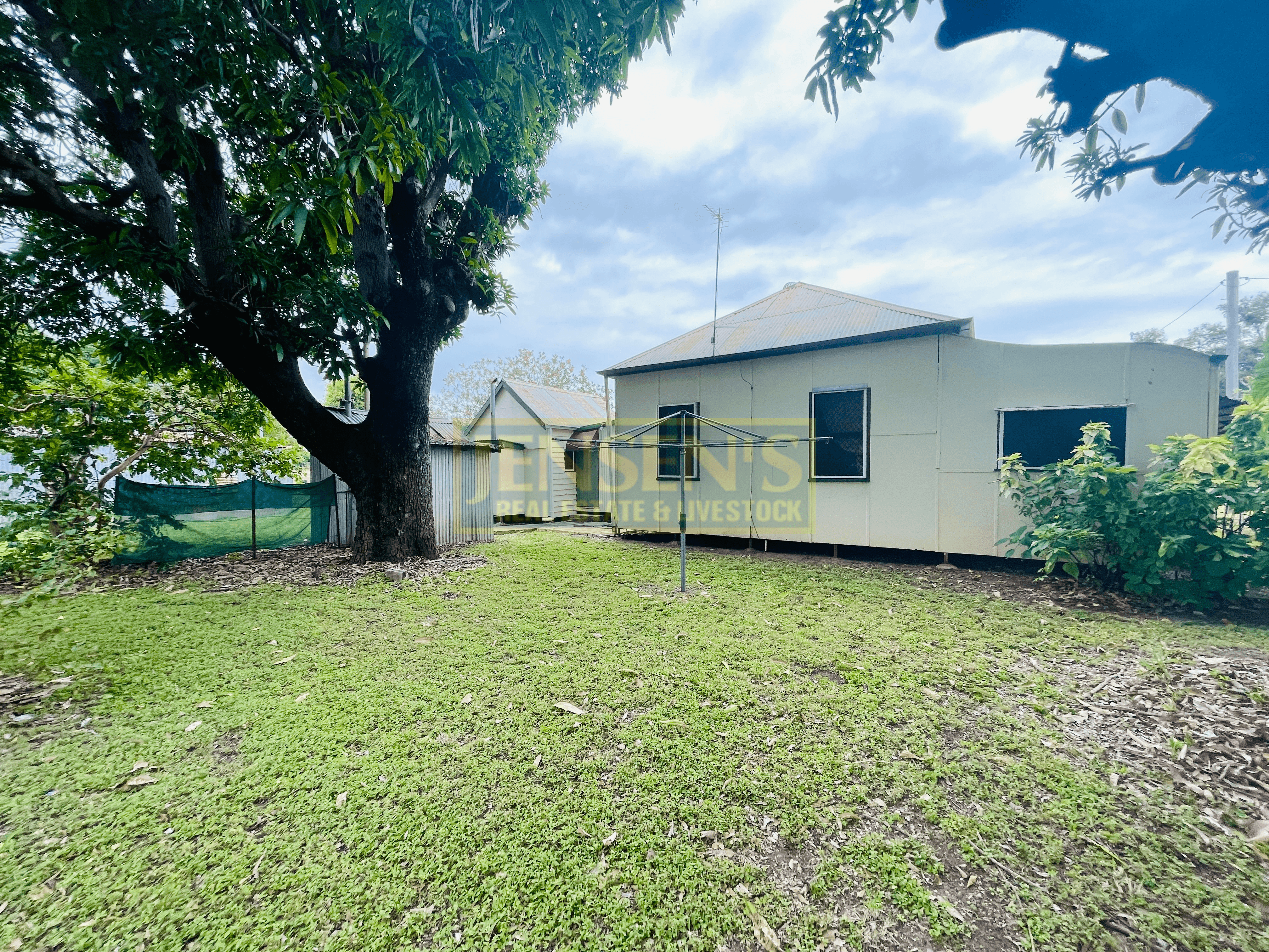 70 King Street, CHARTERS TOWERS CITY, QLD 4820