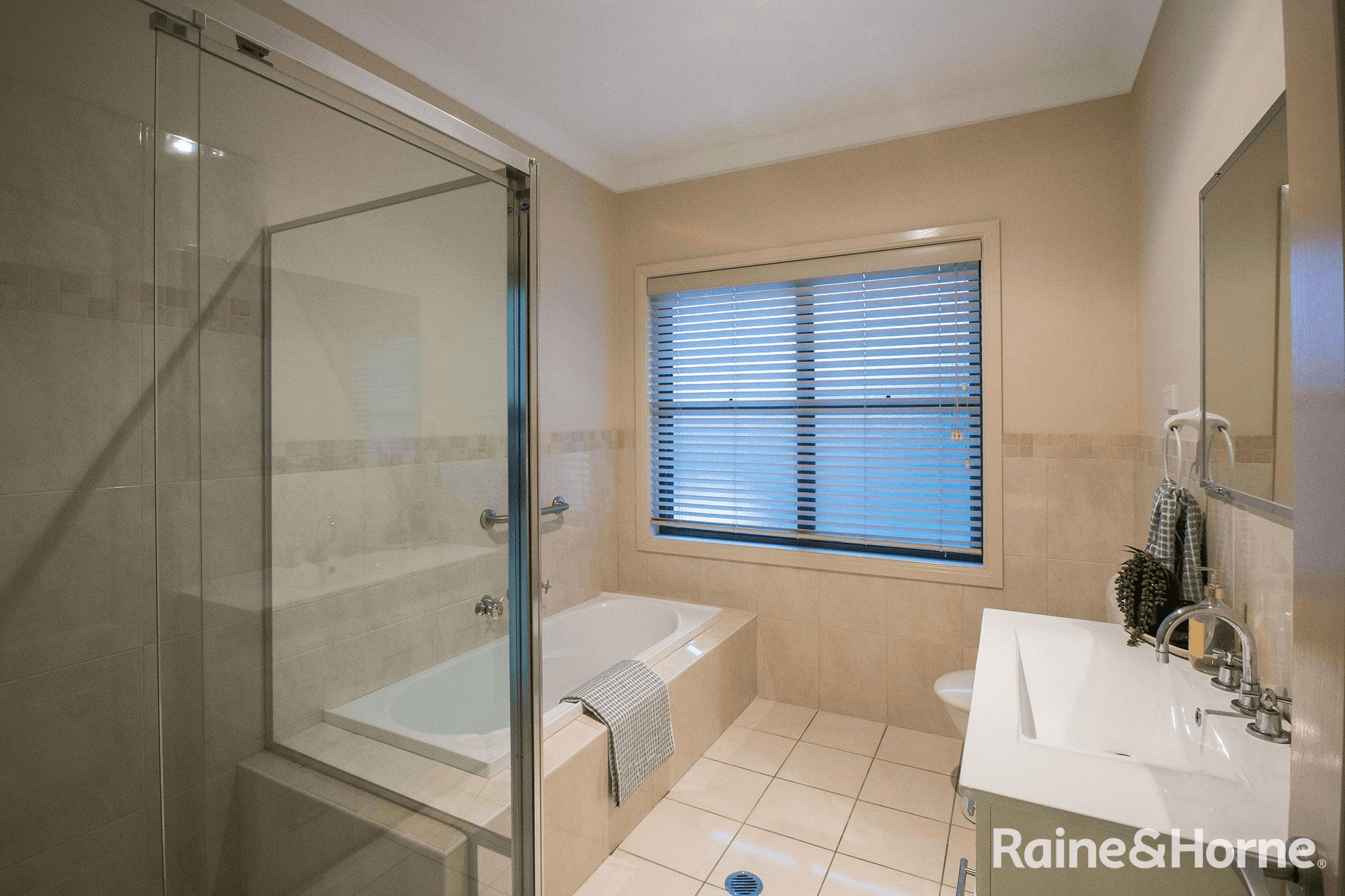 14/72-76 Southey Street, MITTAGONG, NSW 2575