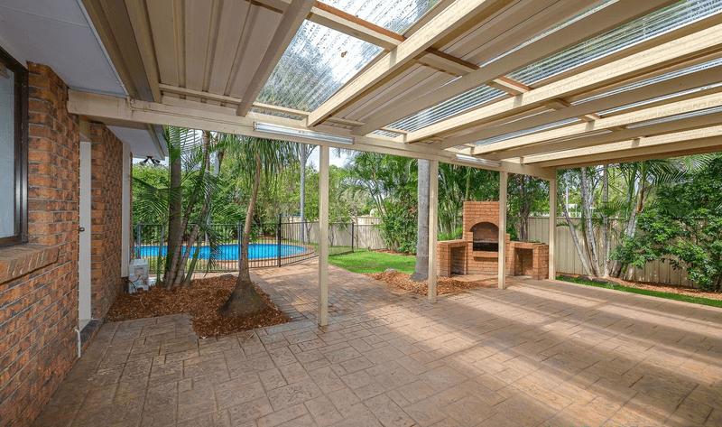 2 Parasol Street, Ashmore, QLD 4214