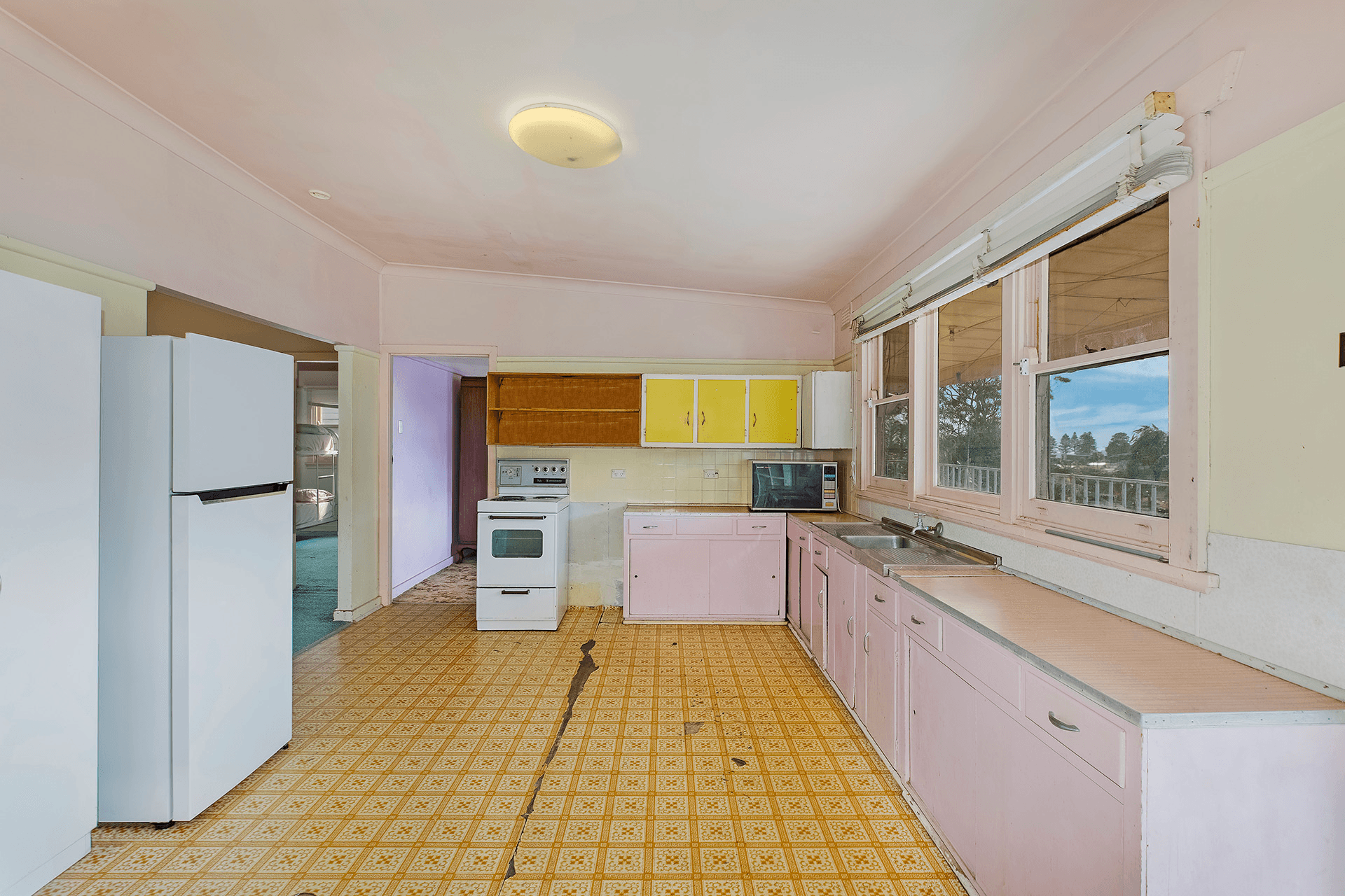 12 Parry Avenue, Terrigal, NSW 2260