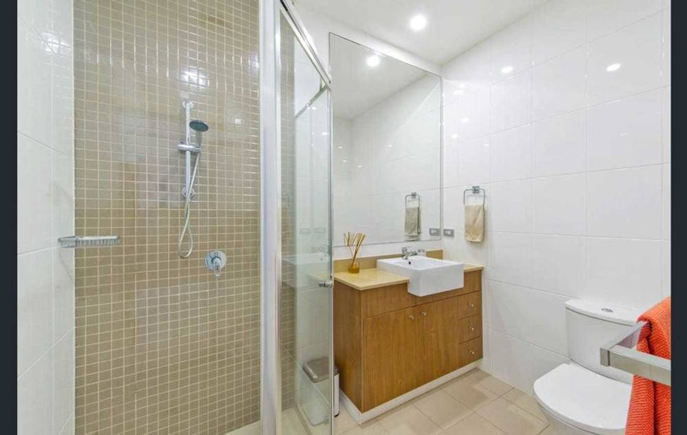 2201/18 Cypress Avenue, SURFERS PARADISE, QLD 4217