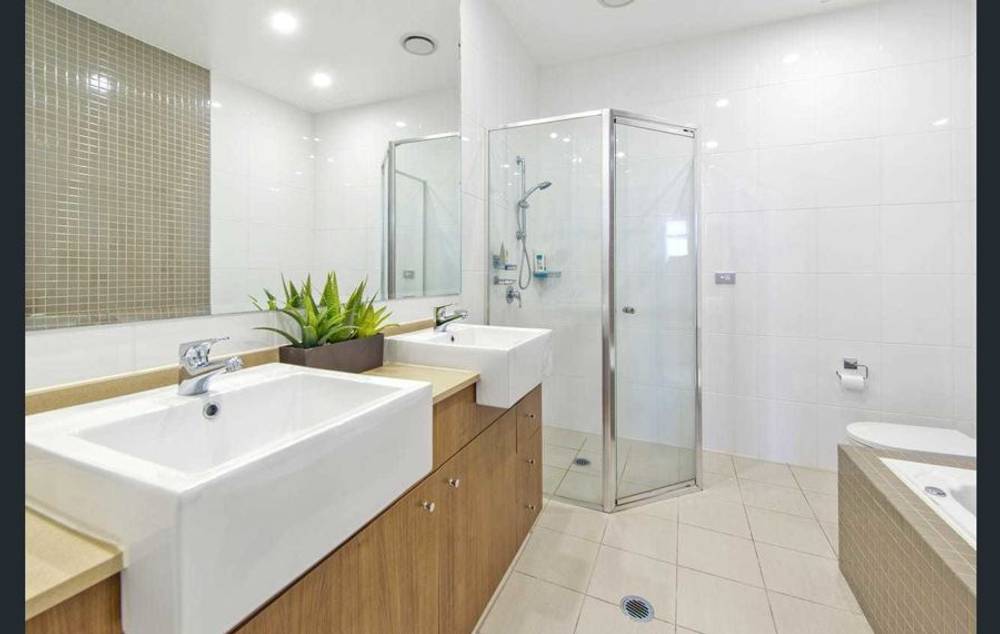 2201/18 Cypress Avenue, SURFERS PARADISE, QLD 4217