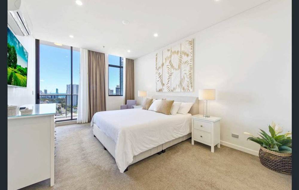 2201/18 Cypress Avenue, SURFERS PARADISE, QLD 4217