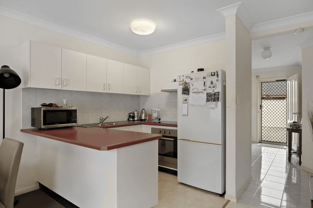 4/155 Pine Street, WYNNUM, QLD 4178