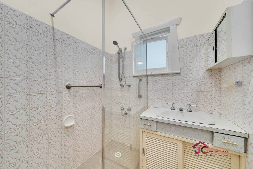 16 Linley Avenue, Prospect, SA 5082
