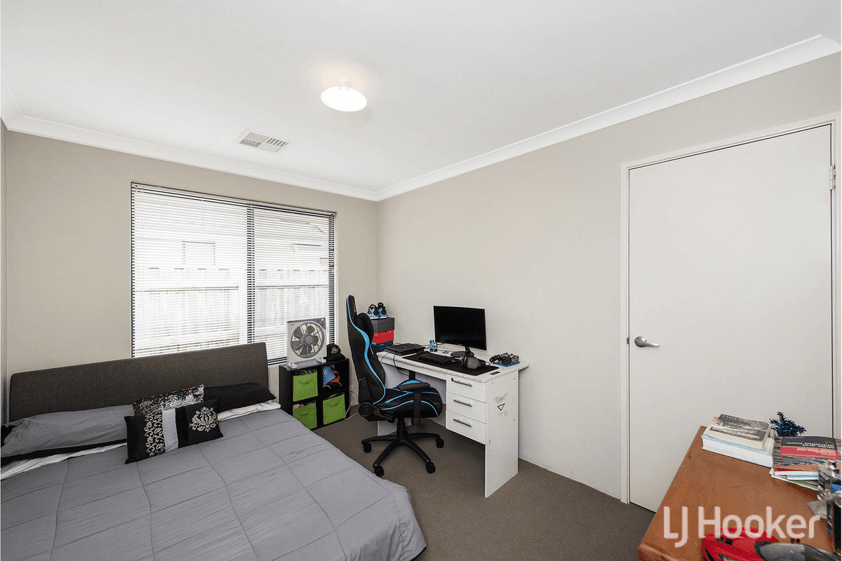 49  Marsdenia Road, HALLS HEAD, WA 6210