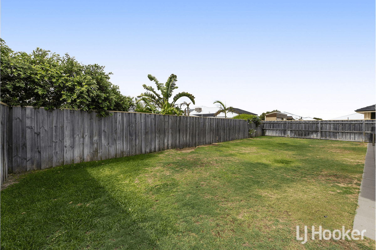 49  Marsdenia Road, HALLS HEAD, WA 6210