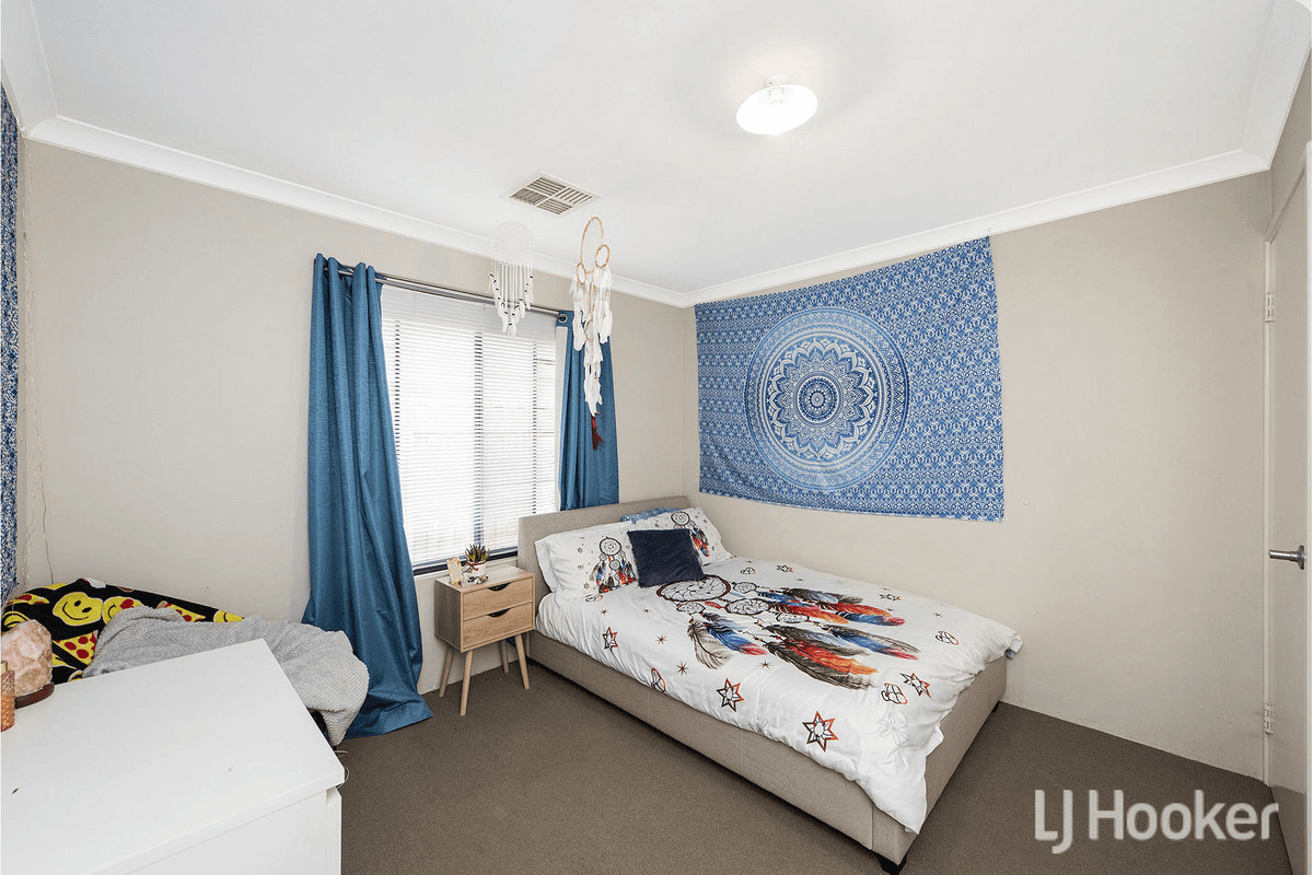 49  Marsdenia Road, HALLS HEAD, WA 6210