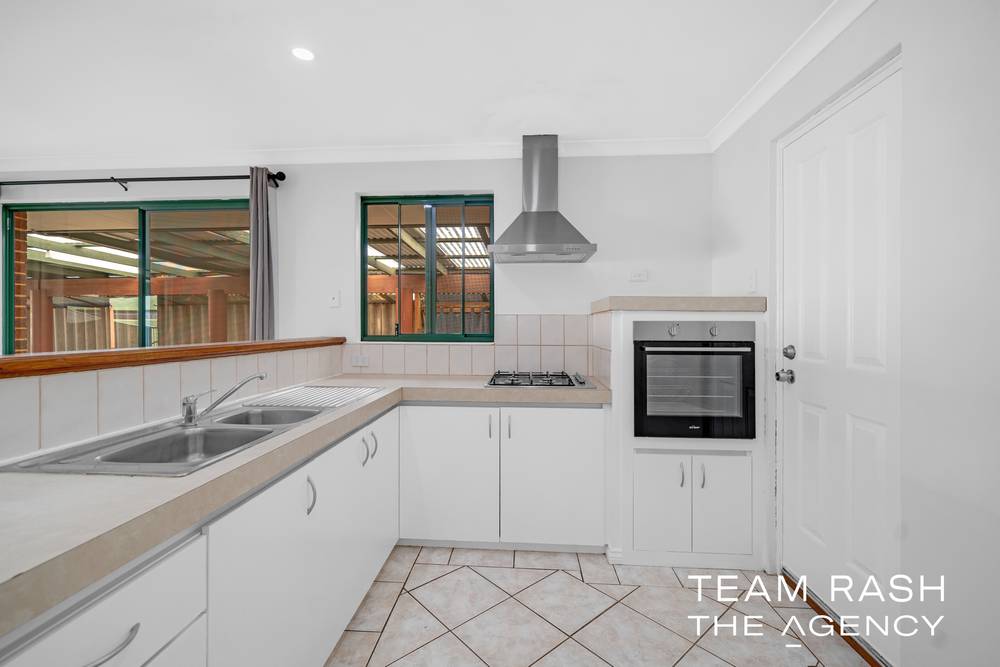 7 Tree Court, Banksia Grove, WA 6031