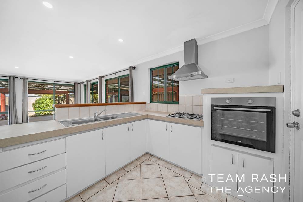 7 Tree Court, Banksia Grove, WA 6031