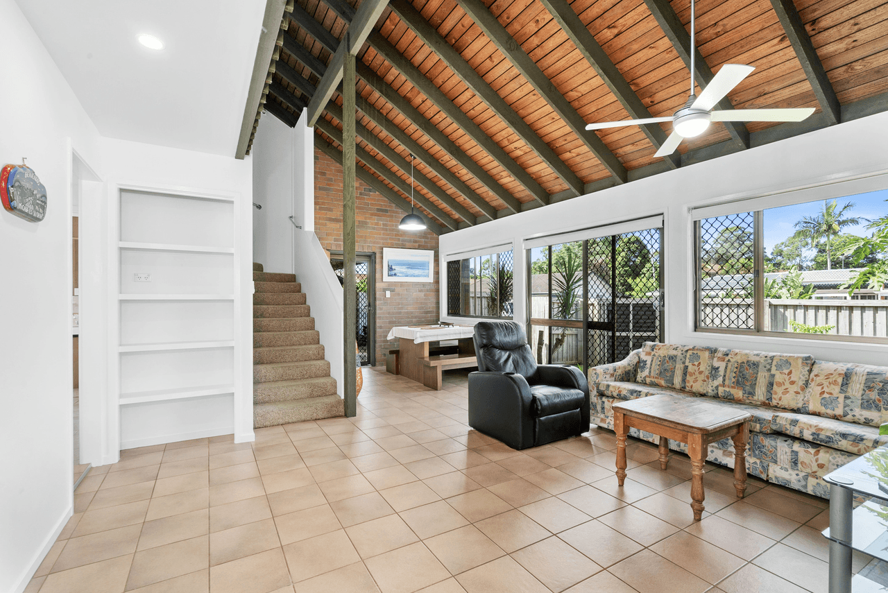 2/2 Blue Waters Crescent, TWEED HEADS WEST, NSW 2485