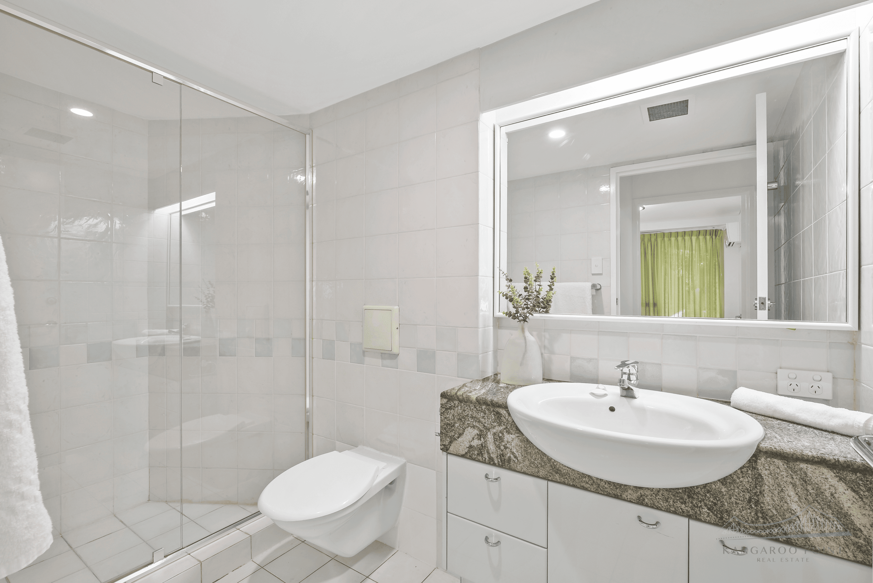 4/16 Bright Street, Kangaroo Point, QLD 4169