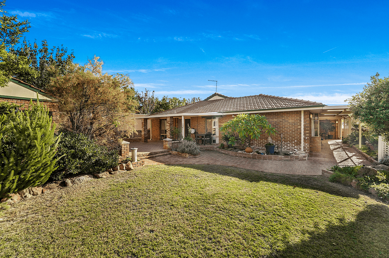 30 Aristride Avenue, KALLAROO, WA 6025