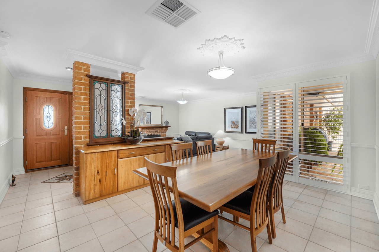 30 Aristride Avenue, KALLAROO, WA 6025