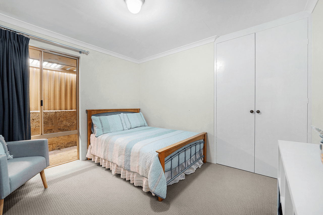 30 Aristride Avenue, KALLAROO, WA 6025