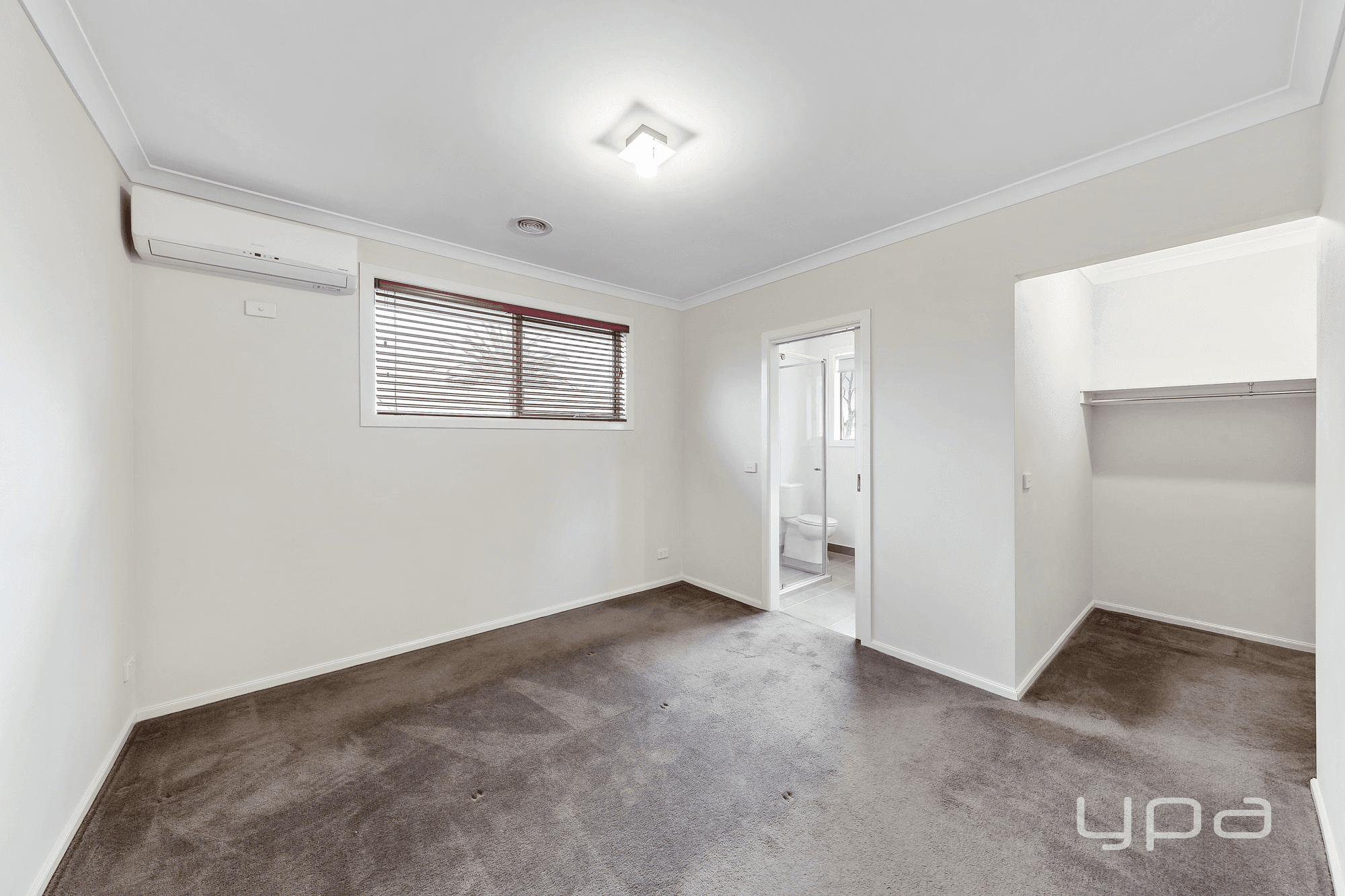 15 Chedgey Drive, ST ALBANS, VIC 3021