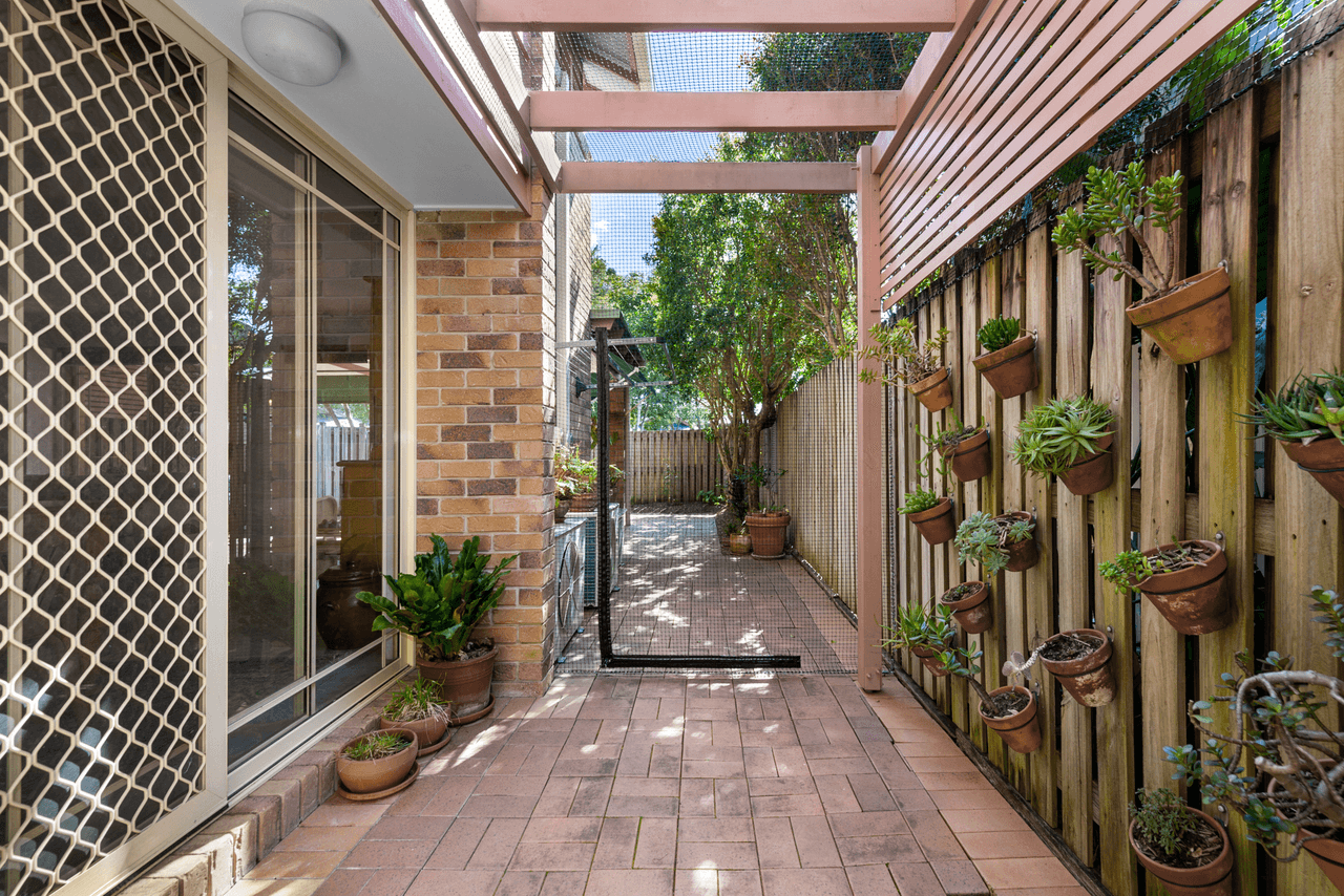 24/28 Carwoola Street, BARDON, QLD 4065