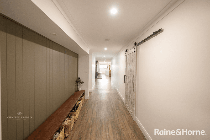 37 Goldview Close, YOUNG, NSW 2594