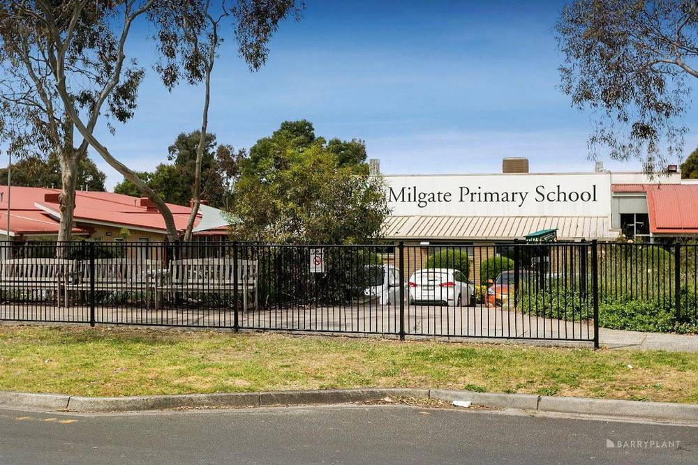 2/1 Nartanda Court, DONCASTER EAST, VIC 3109