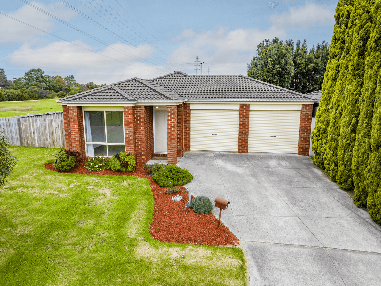 13 Ovata Place, CRANBOURNE WEST, VIC 3977